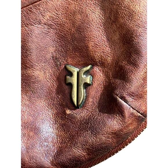 FRYE Purse Hobo Crossbody Slouchy Crest Belle Leather Western Rockabilly Boho - Picture 16 of 16